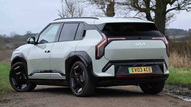 Kia EV3 - rear corner static